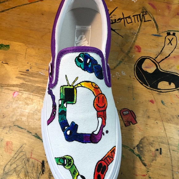 Your Own Pair of Custom Doodle Shoes - Picture 6 of 12